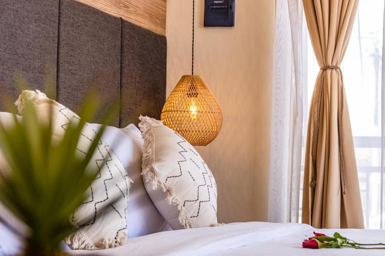 Newly Renovated Trendy 4bd Pvt In Villa Seminyak (Bali)