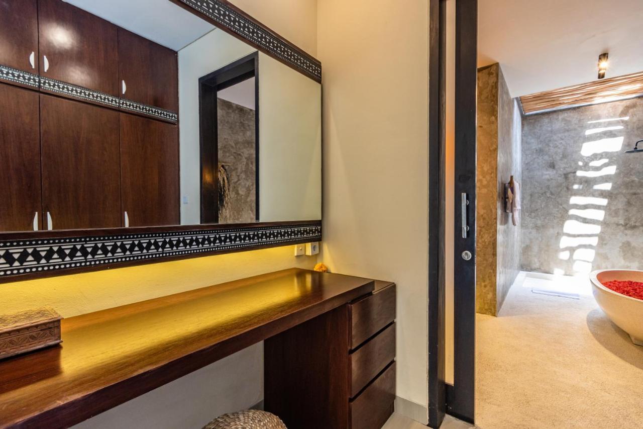 Newly Renovated Trendy 4bd Pvt In Villa Seminyak (Bali)