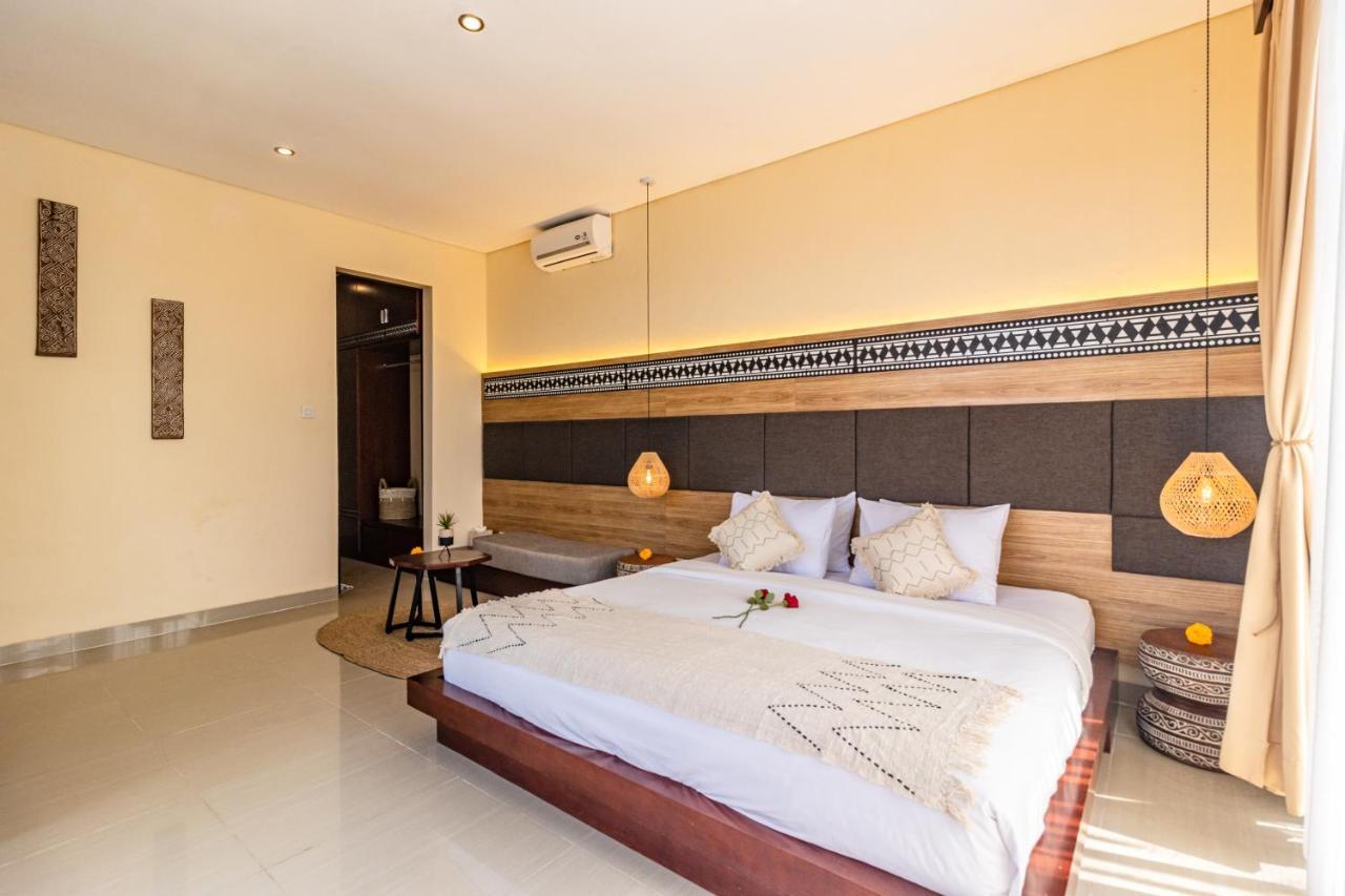 Villa Newly Renovated Trendy 4bd Pvt In Seminyak (Bali)